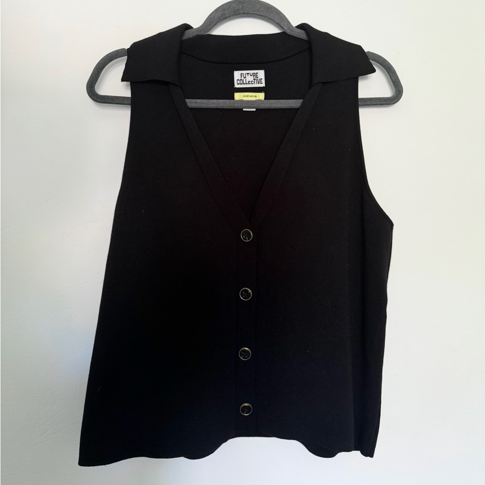 Future Collective Jenne Naylor Polo Sweater Black Sleeveless Top - L

B4